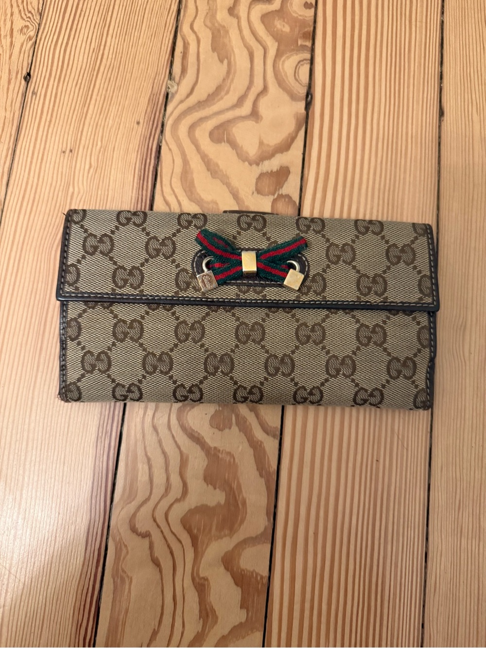 Gucci Beige/Brown GG Canvas Wallet with Red-Green Web Bow